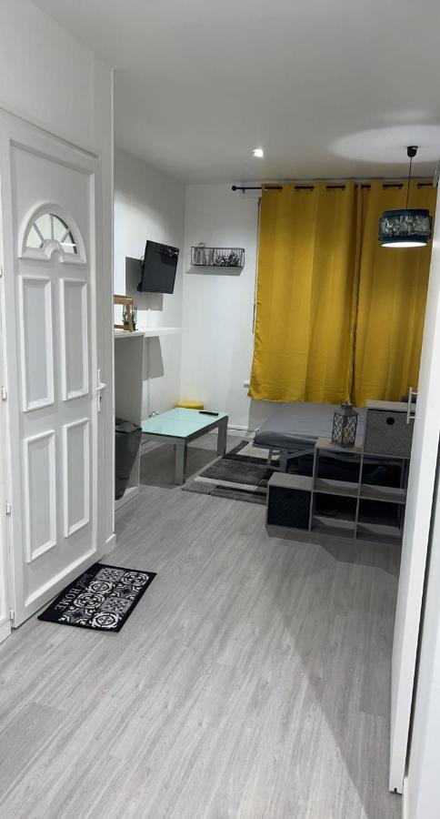 Appartement Moderne Refait A Neuf Proximite Centre Ville Et Plage Coudekerque-Branche Exterior photo